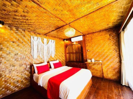 Three Queen Villa And Homestay Waikabubak Zewnętrze zdjęcie