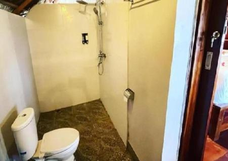 Three Queen Villa And Homestay Waikabubak Zewnętrze zdjęcie