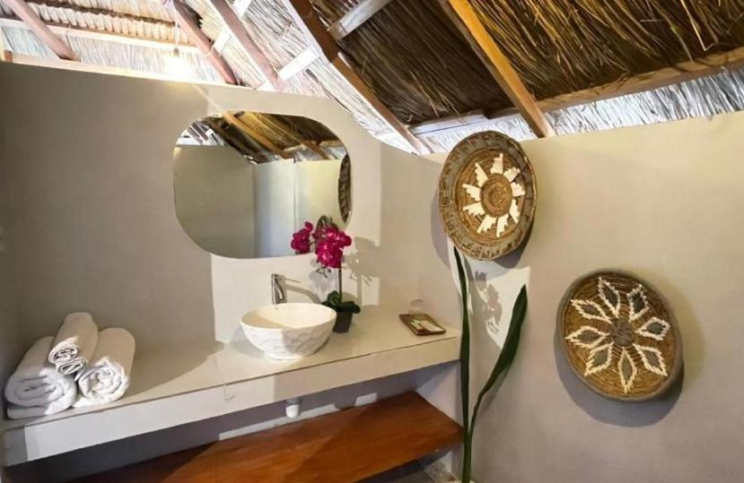 Three Queen Villa And Homestay Waikabubak Zewnętrze zdjęcie